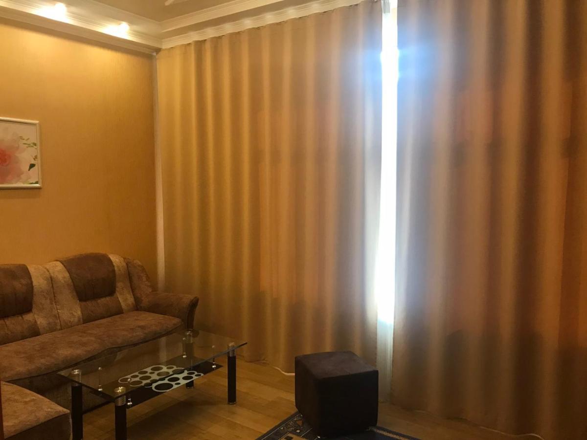 Bilyj Rojal Hotel Zaporizhia Kültér fotó