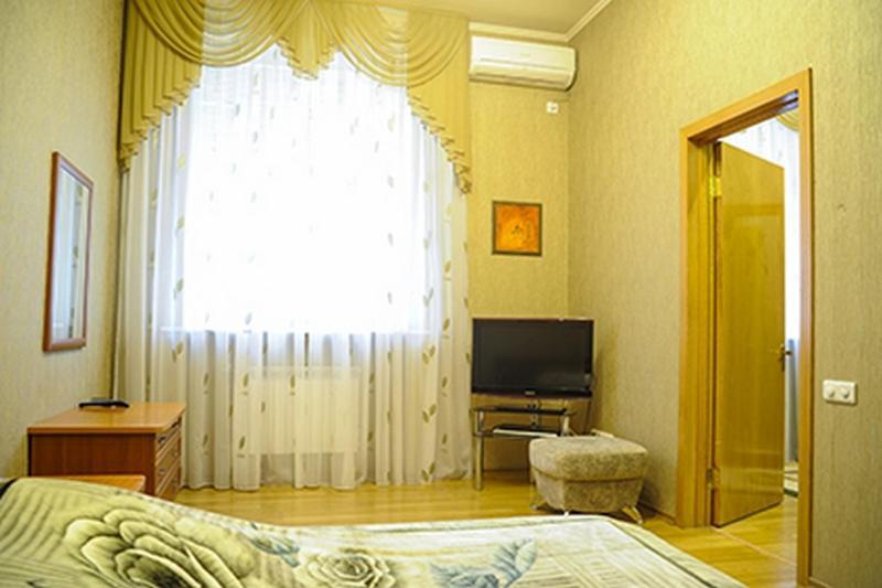 Bilyj Rojal Hotel Zaporizhia Szoba fotó