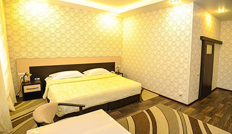 Bilyj Rojal Hotel Zaporizhia Kültér fotó