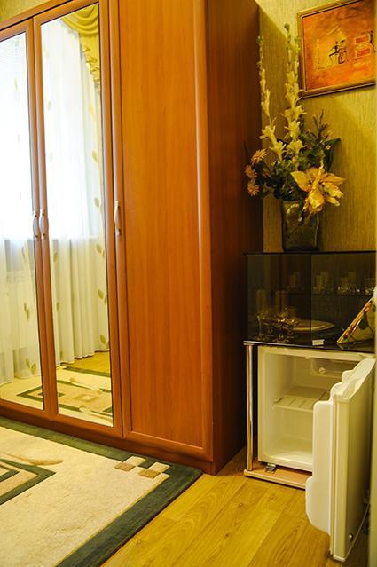 Bilyj Rojal Hotel Zaporizhia Kültér fotó