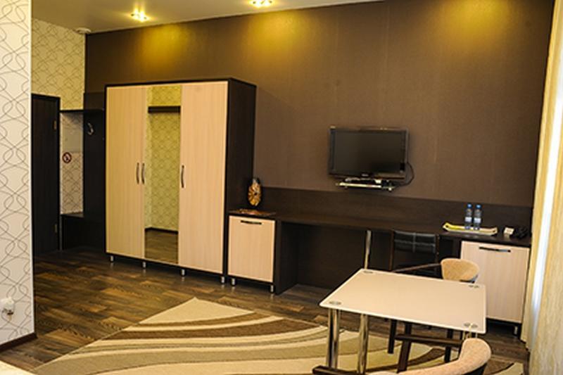 Bilyj Rojal Hotel Zaporizhia Kültér fotó