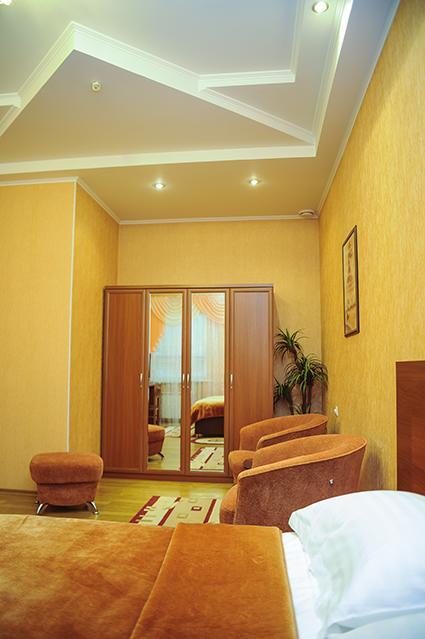 Bilyj Rojal Hotel Zaporizhia Kültér fotó