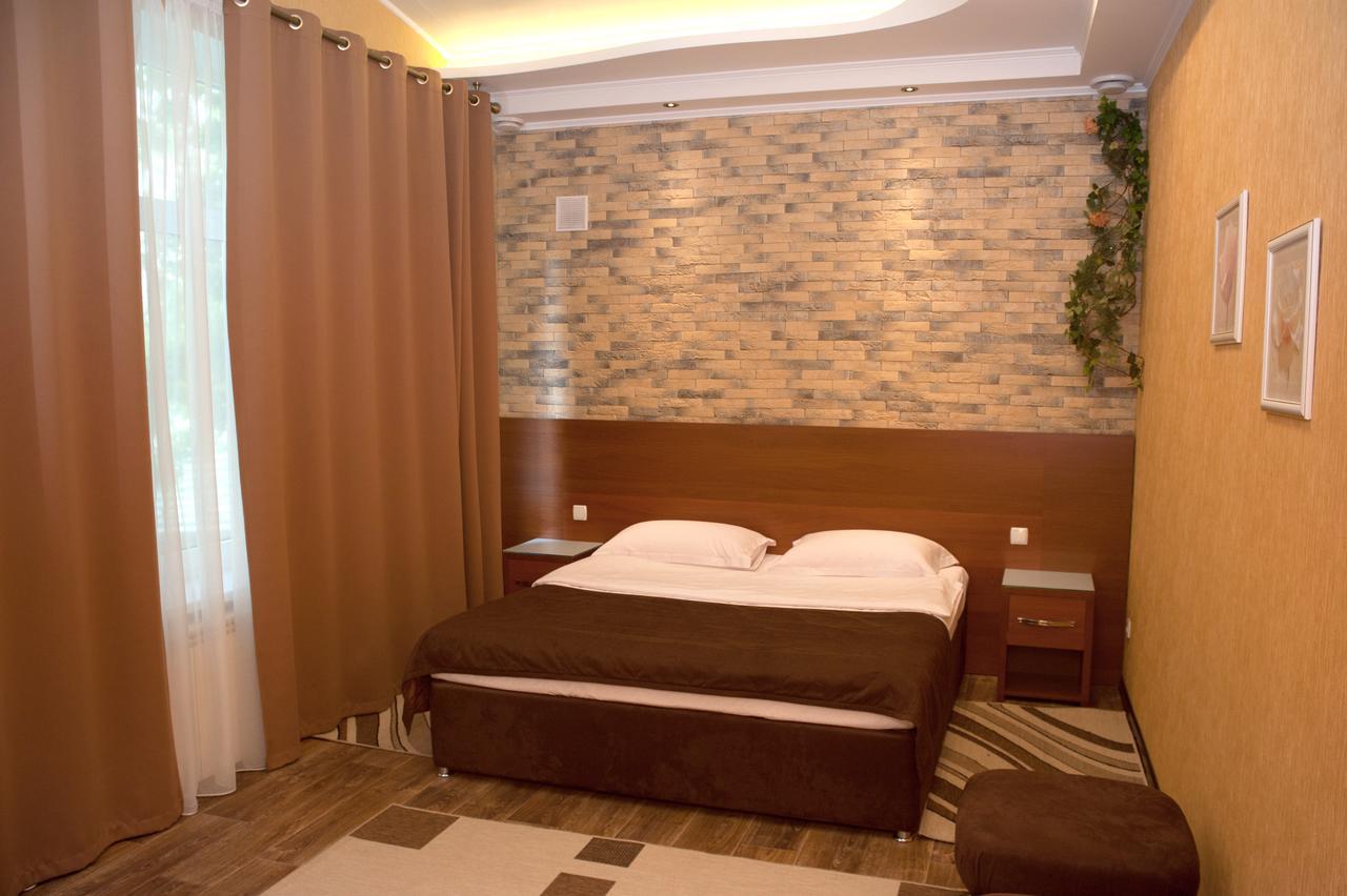 Bilyj Rojal Hotel Zaporizhia Kültér fotó