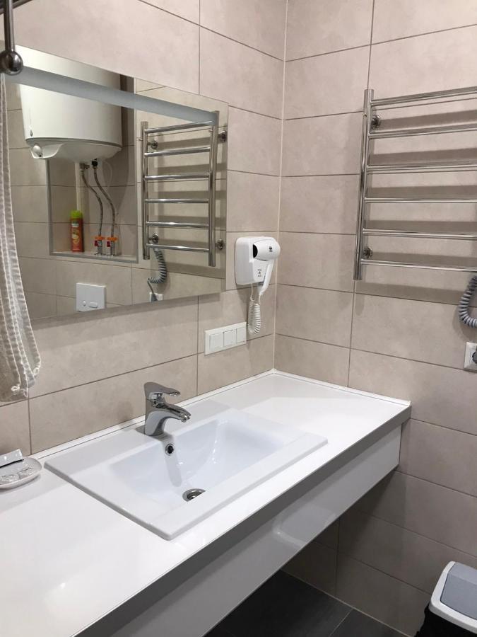 Bilyj Rojal Hotel Zaporizhia Kültér fotó